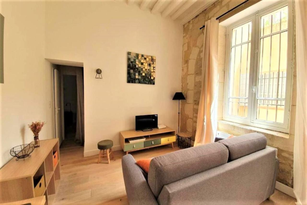 Appartement A Deux Pas De La Place Du Forum Arlés Exterior foto