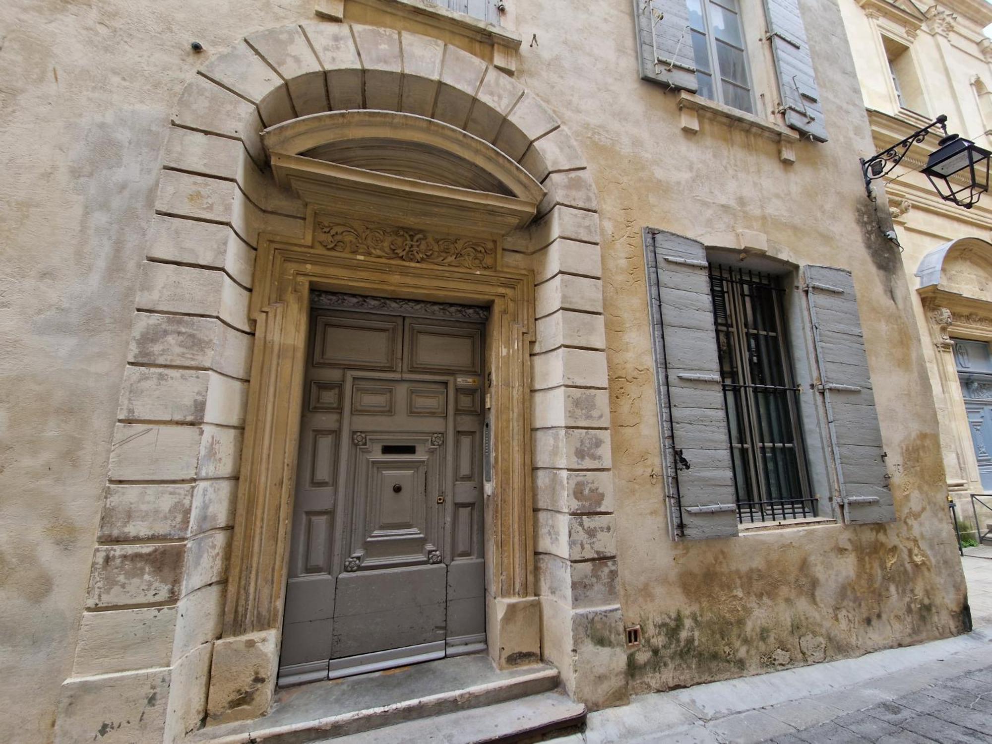 Appartement A Deux Pas De La Place Du Forum Arlés Exterior foto